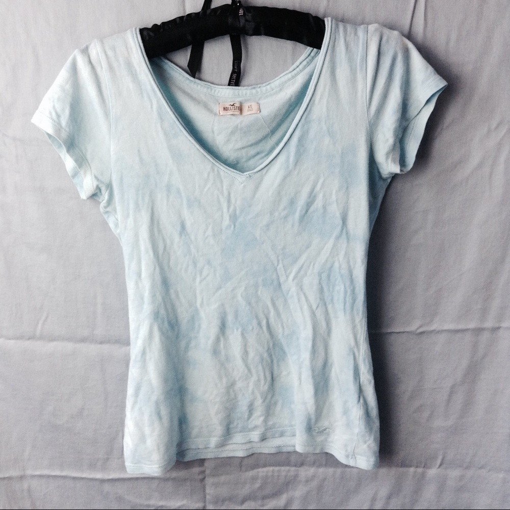 🍉 Blue Tie Dye Hollister Tee